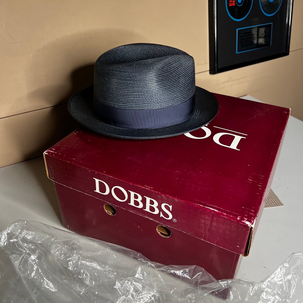 Dobbs Fifth Avenue Florentine Milan Straw Fedora Navy Blue Rosebud Hat 7 5/8